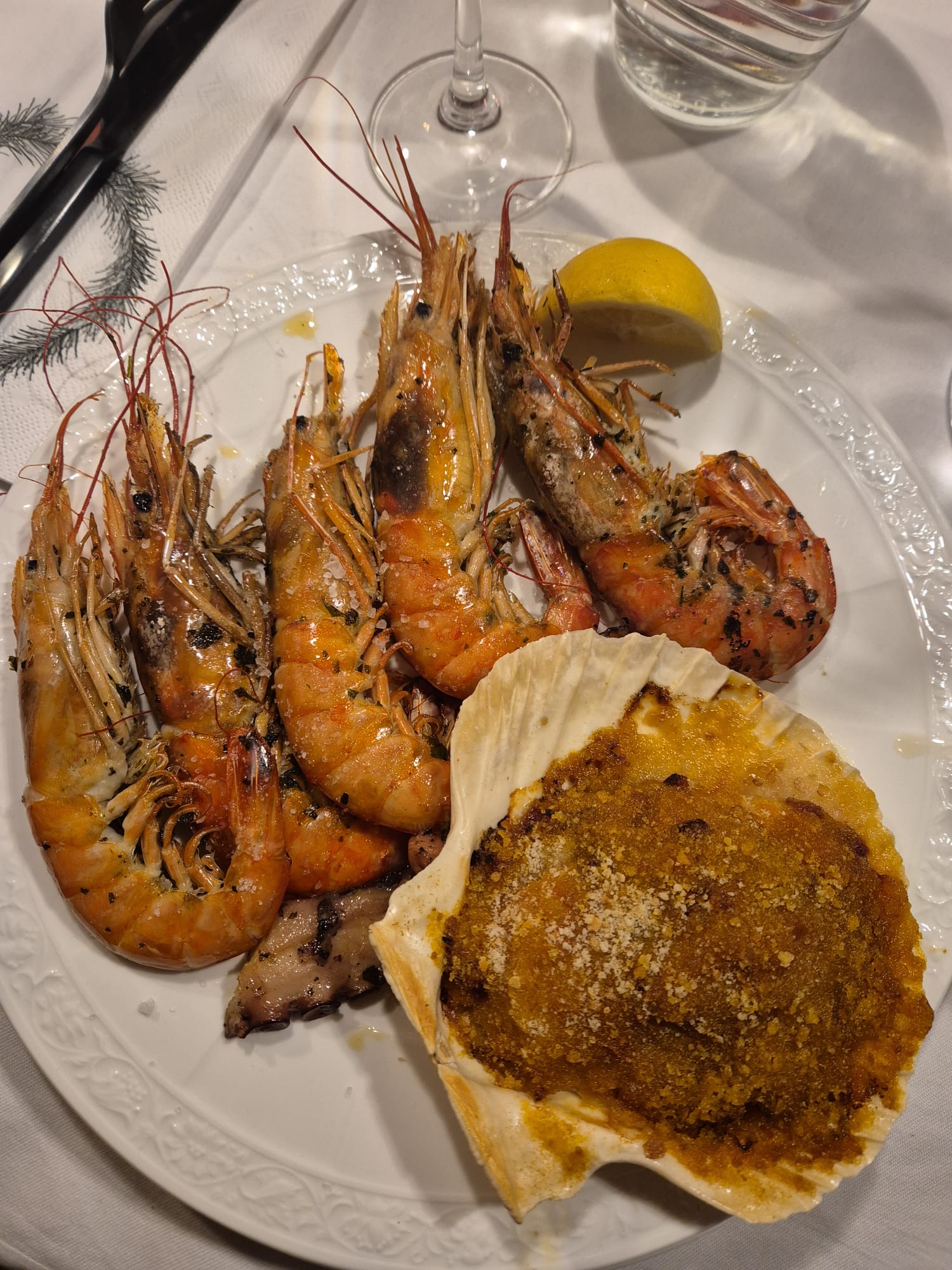 Mehr über den Artikel erfahren Galicische Jakobsmuscheln (Vieiras a la Gallega)